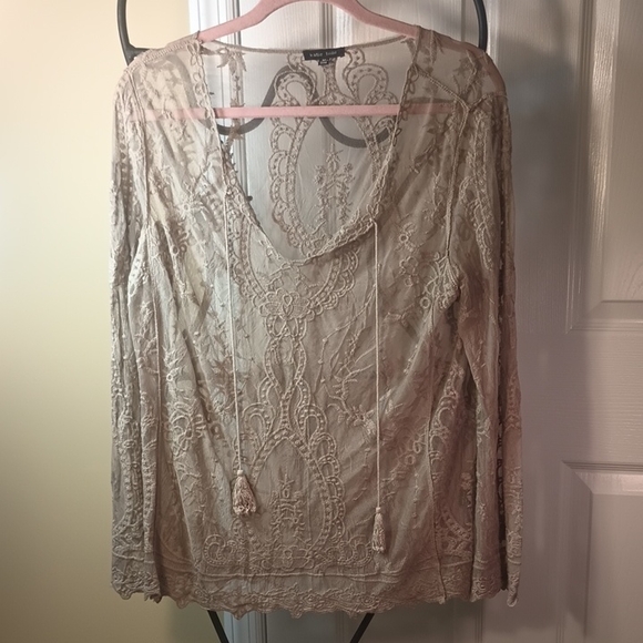 Beautiful Lace Beige Top Medium - Picture 1 of 11